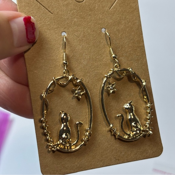 Goldtone Oval Kitty Cat Earrings, Women's Fashion Earrings, Gift for Cat Mom - Picture 3 of 5